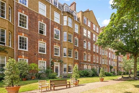 4 bedroom flat to rent, Old Brompton Road, Earls Court, London