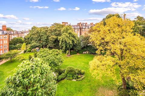 4 bedroom flat to rent, Old Brompton Road, Earls Court, London