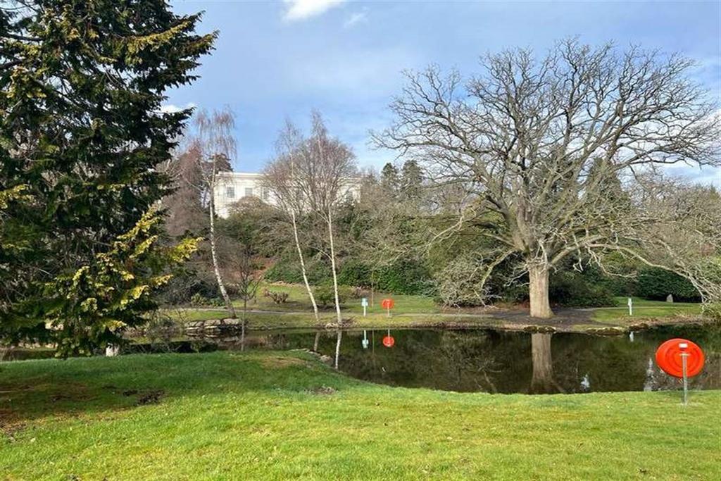 Pulham Cottage, Sunningdale Park SL5 4 bed detached house for sale £