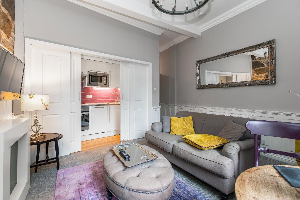 Apartment in Edinburgh - View 2
