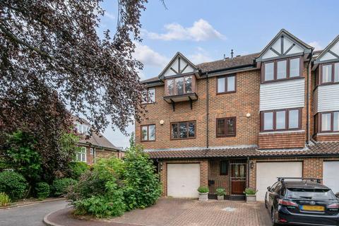 4 bedroom end of terrace house to rent - Eliot Gardens, Putney, London, SW15