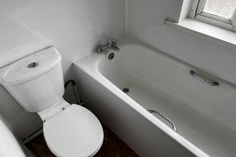 undefined, 2 Bed Terraced House – Linden Street, Leicester, LE5 5EE. £995 PCM