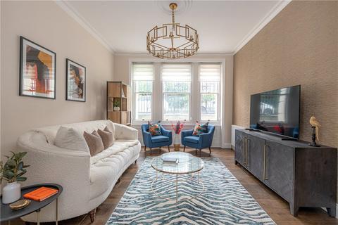 3 bedroom apartment to rent, Ridgmount Gardens, Bloomsbury, London, WC1E