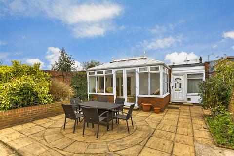 2 bedroom terraced bungalow for sale, Fauchons Lane, Bearsted, Maidstone, Kent