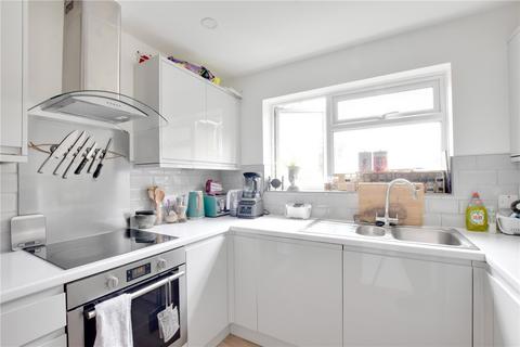 3 bedroom apartment for sale - Footscray Road, London, SE9