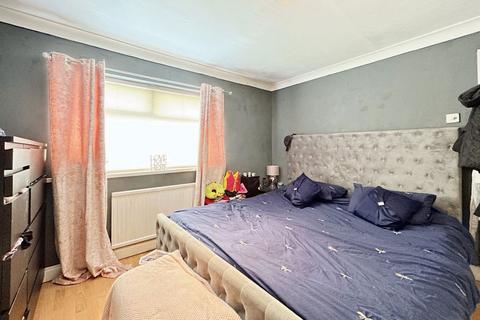 3 bedroom semi-detached house for sale - Sledmere Close, Peterlee, Durham, SR8 5JN