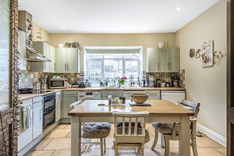 3 bedroom semi-detached house to rent, Stroud Road, Brookthorpe, GL4 0UU