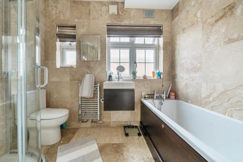 17 The Grange, Croydon, CR0 8AP