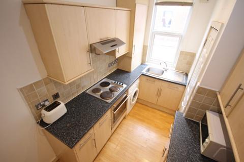 4 Beamsley Place, Leeds, LS6 1JZ