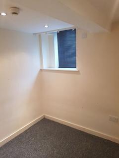 4 Beamsley Place, Leeds, LS6 1JZ