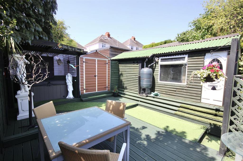 Connaught Crescent, Parkstone, Poole 2 bed bungalow for sale £370,000