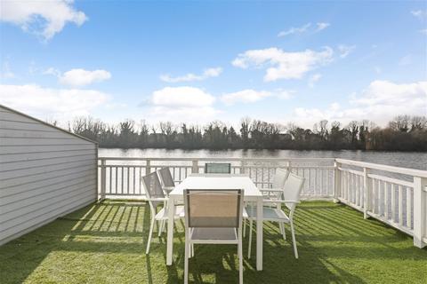 3 bedroom terraced house for sale - Spring Lake 48, GL7 5TH