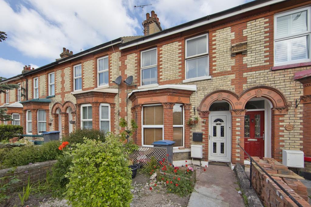 Folkestone Road, Dover, CT17 3 bed terraced house for sale £200,000