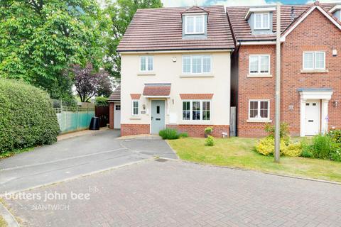 4 bedroom detached house for sale - Holly Place, Nantwich