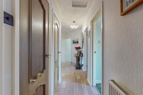 3 bedroom flat for sale - Fereneze Avenue, Barrhead G78