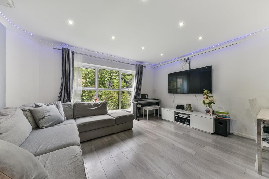 Southey Mews, Britannia Village, London E16 4 bed townhouse for sale