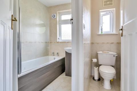 240 The Avenue, West Wickham, BR4 0EB