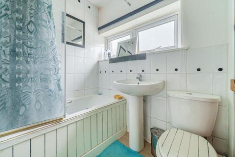 23 Colliers Way, Reading, RG30 2QS