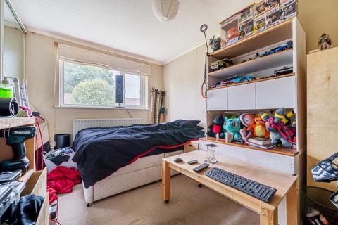 23 Colliers Way, Reading, RG30 2QS