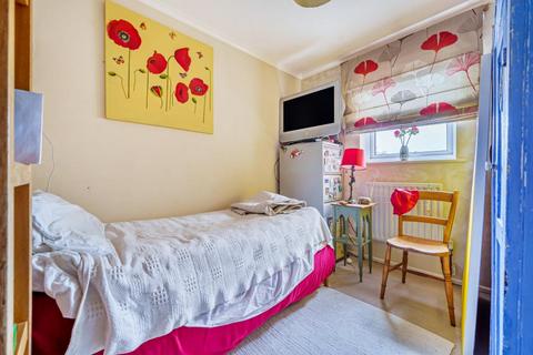 23 Colliers Way, Reading, RG30 2QS