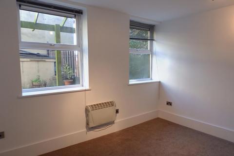 undefined, Cross Crown Street, Cleckheaton, UK, BD19