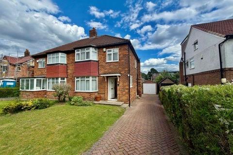 3 bedroom semi-detached house to rent, The Avenue, Alwoodley, Leeds, West Yorkshire, LS17