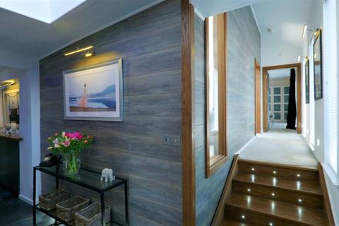 Braeview Barbour Road, Kilcreggan, Helensburgh, G84 0HZ