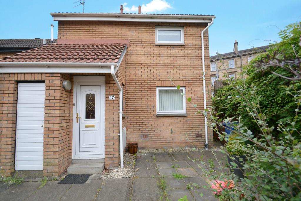 17 Tullis Court, Bridgeton, GLASGOW, G40 1HH 2 bed end of terrace house
