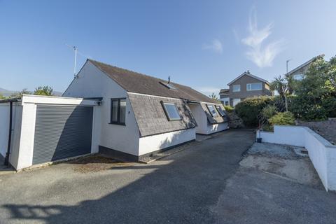3 bedroom detached bungalow for sale, Coed Y Castell, Bangor LL57