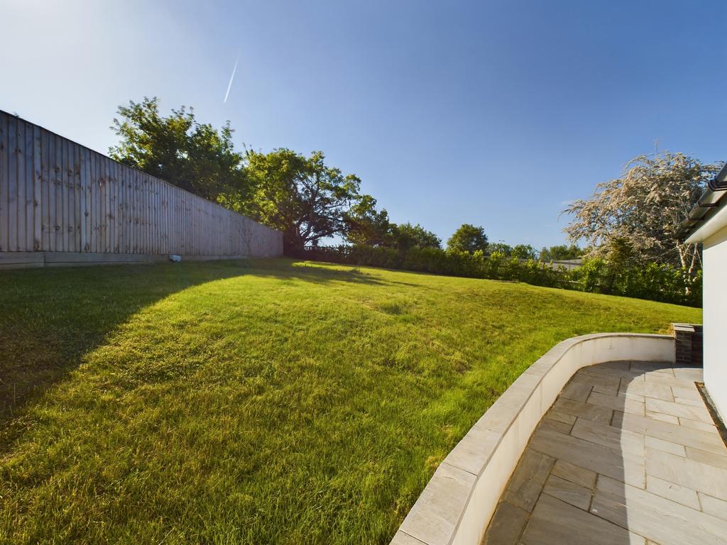 Cam02136 g0 pr0024 still013