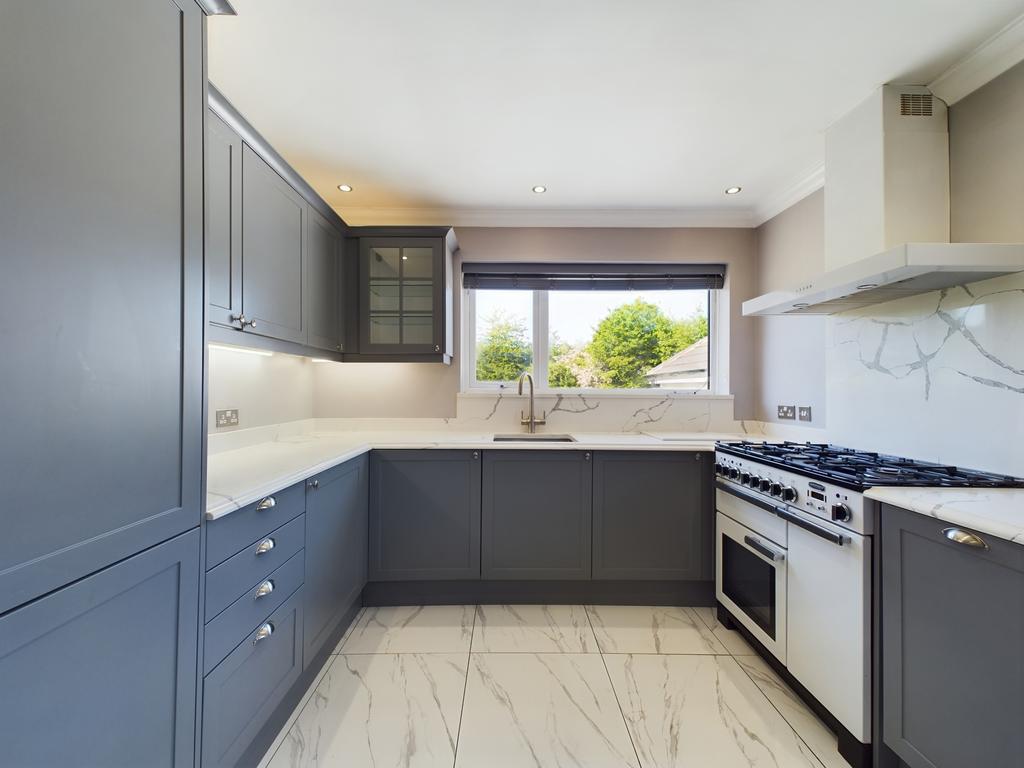 Cam02136 g0 pr0024 still008