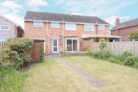 4 bedroom semi-detached house for sale - Augustus Drive, Alcester, B49