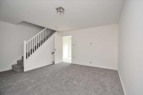 3 bedroom semi-detached house to rent, Baker Close, Buckshaw Village, Chorley