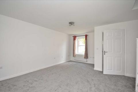 3 bedroom semi-detached house to rent, Baker Close, Buckshaw Village, Chorley