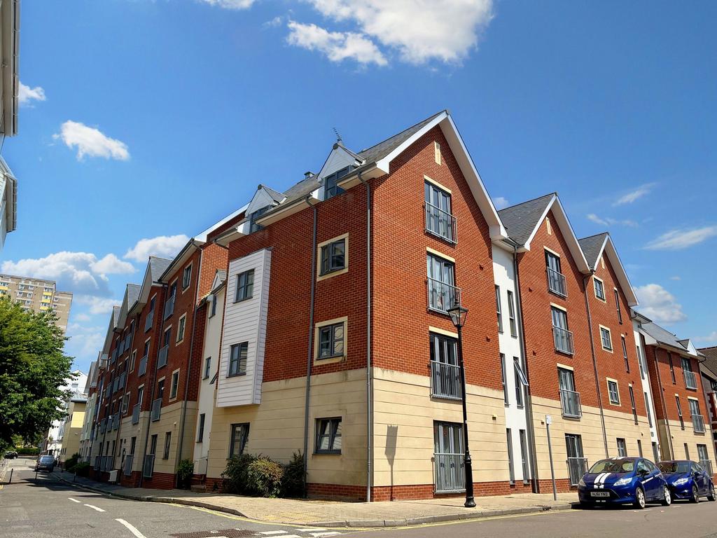 Kent Street, Cardigan House Kent Street, PO1 1 bed ground floor flat