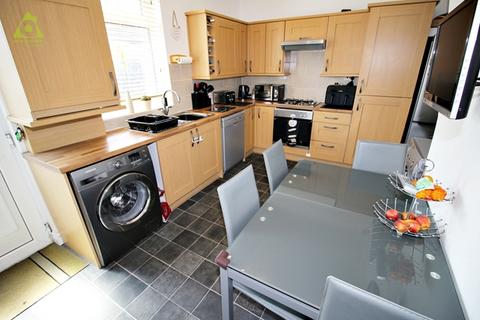2 bedroom terraced house for sale, Common Street, Westhoughton, BL5 2BZ