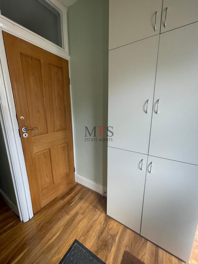 Apartment in Southall - View 5