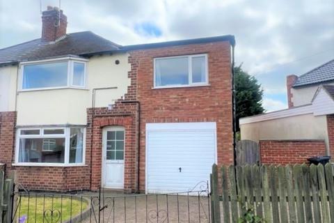 4 bedroom semi-detached house to rent, Kingston Avenue, Wigston, Leicester LE18