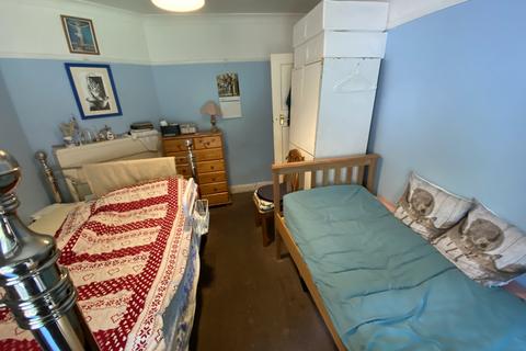 1 bedroom maisonette for sale, Staines Road, FELTHAM, Greater London, TW14