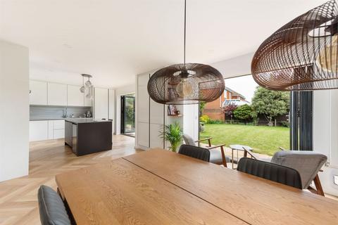53 Sanderling Road, Herne Bay, CT6 6HE