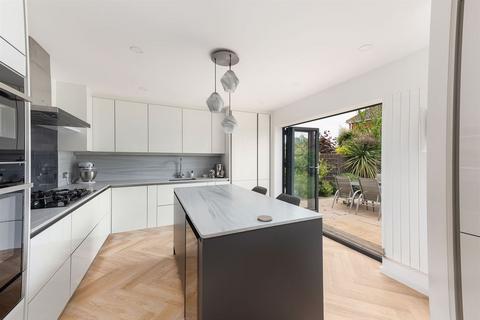 53 Sanderling Road, Herne Bay, CT6 6HE