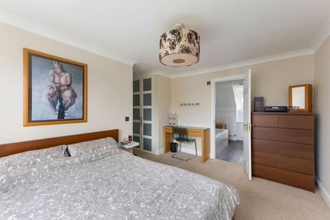 53 Sanderling Road, Herne Bay, CT6 6HE
