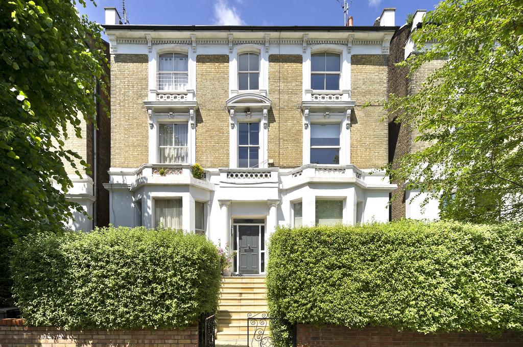 Oxford Gardens, London W10 2 bed flat for sale - £895,000