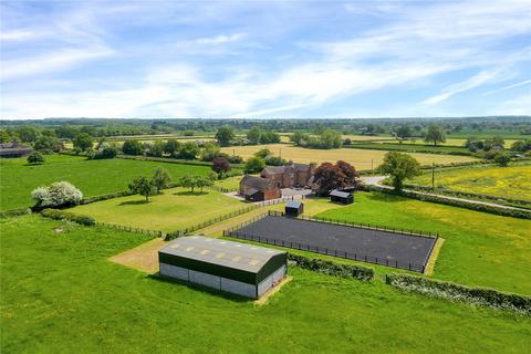 4 bedroom equestrian property for sale, Hill House, Snarestone