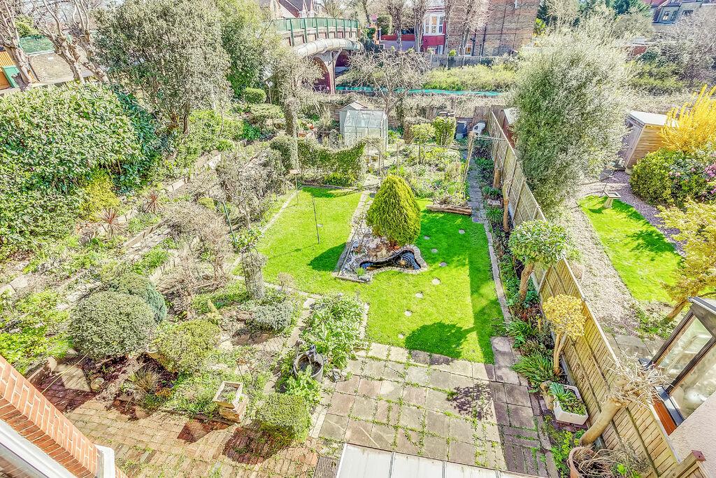 Wolverton Gardens, Ealing, London, W5 7 bed detached house for sale £