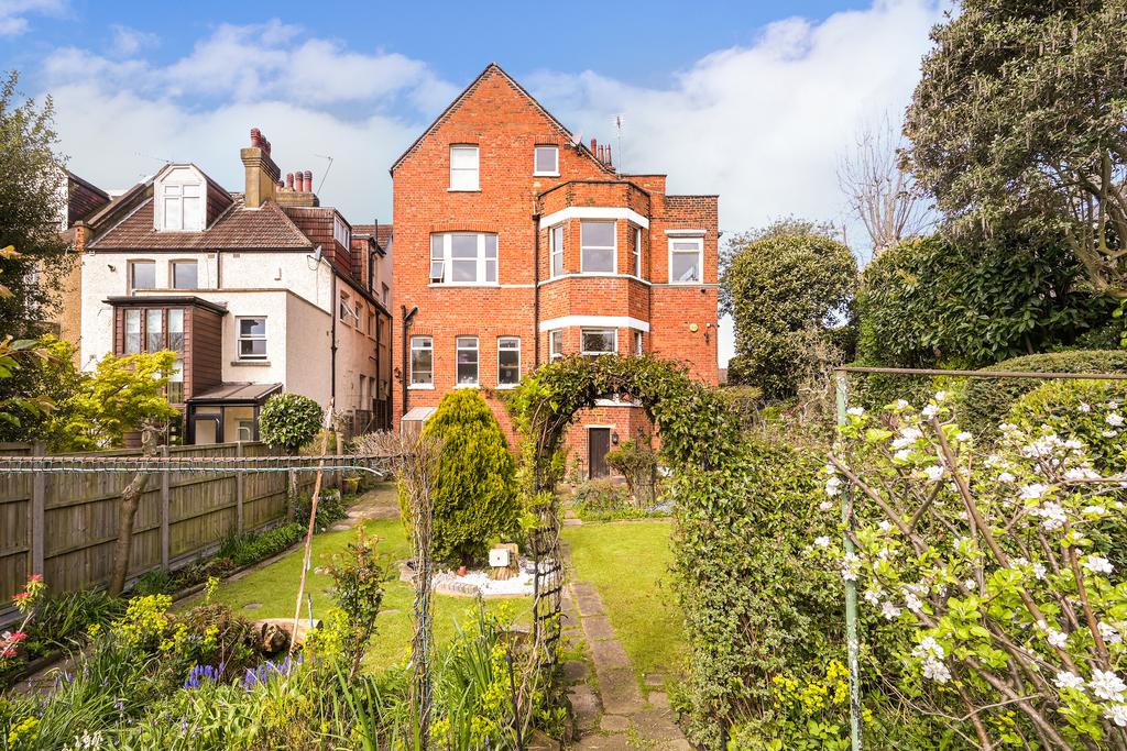 Wolverton Gardens, Ealing, London, W5 7 bed detached house for sale £