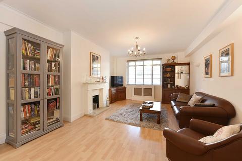 2 bedroom apartment to rent, St James Close, Prince Albert Road, St John's Wood, London, NW8