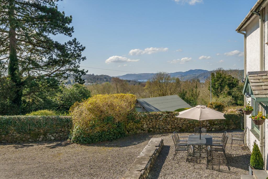 Orrest Head Cottage   Seating Area