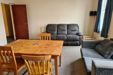 4 bedroom apartment to rent, Chalton Street, London, London, NW1