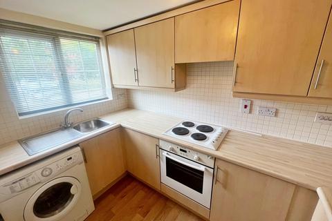 2 bedroom apartment to rent, Thorneycroft Drive, Warrington